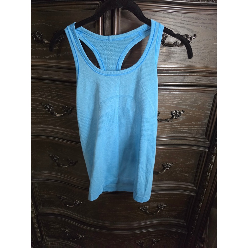 Lululemon Swiftly Tech Racerback Tank Top 2.0 Blue Size 4 Athletic Gym Wear
